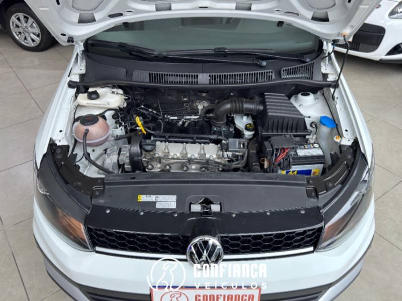 VOLKSWAGEN - FOX - 2021/2022 - Branca - R$ 74.900,00