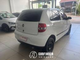 VOLKSWAGEN - FOX - 2006/2007 - Branca - R$ 21.900,00