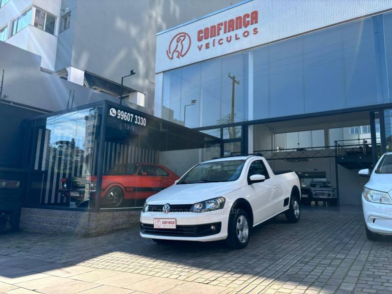 VOLKSWAGEN - SAVEIRO - 2015/2016 - Branca - R$ 46.900,00