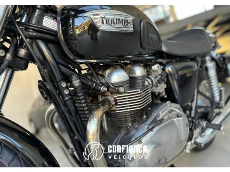 TRIUMPH - THRUXTON - 2014/2014 - Preta - R$ 31.900,00