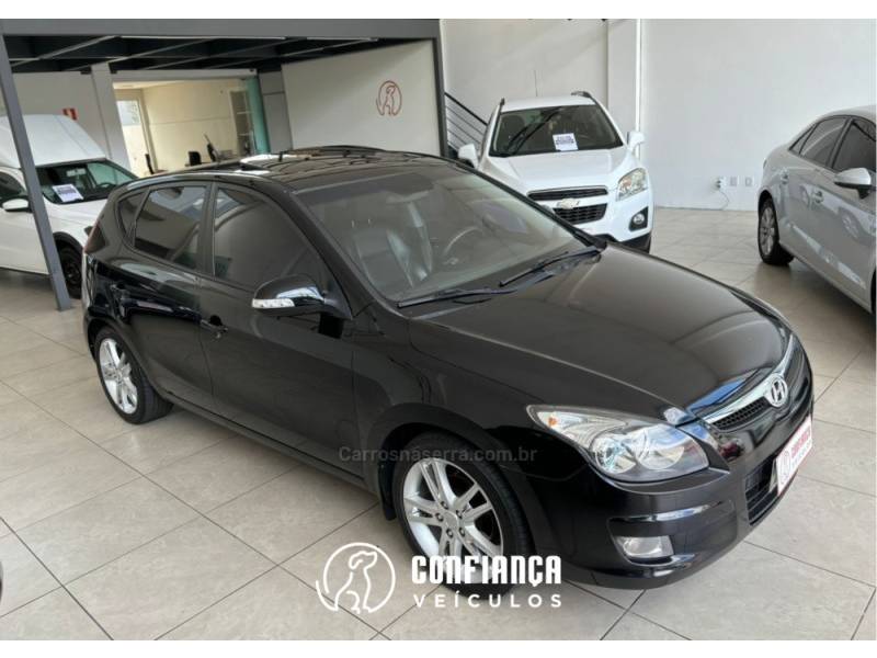 HYUNDAI - I30 - 2011/2012 - Preta - R$ 46.900,00