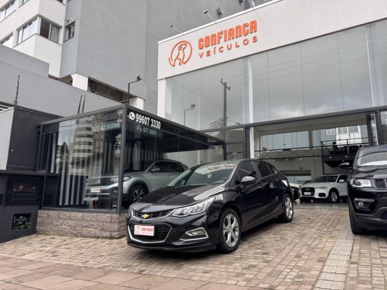CHEVROLET - CRUZE - 2018/2019 - Preta - R$ 88.900,00