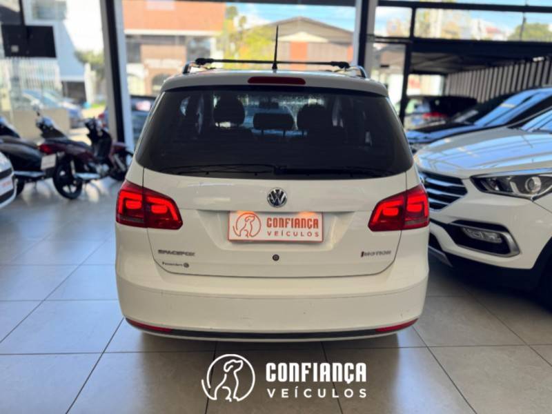 VOLKSWAGEN - SPACEFOX - 2012/2013 - Branca - R$ 39.900,00
