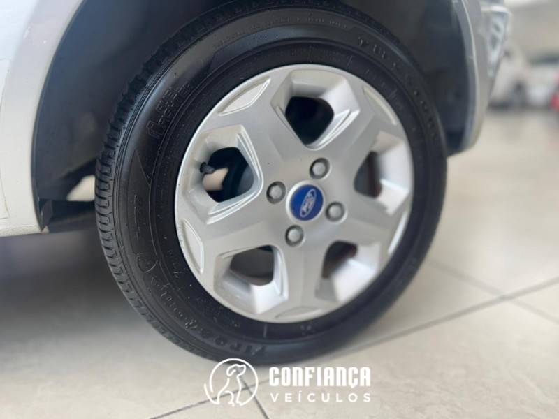 FORD - KA - 2012/2012 - Prata - R$ 30.900,00