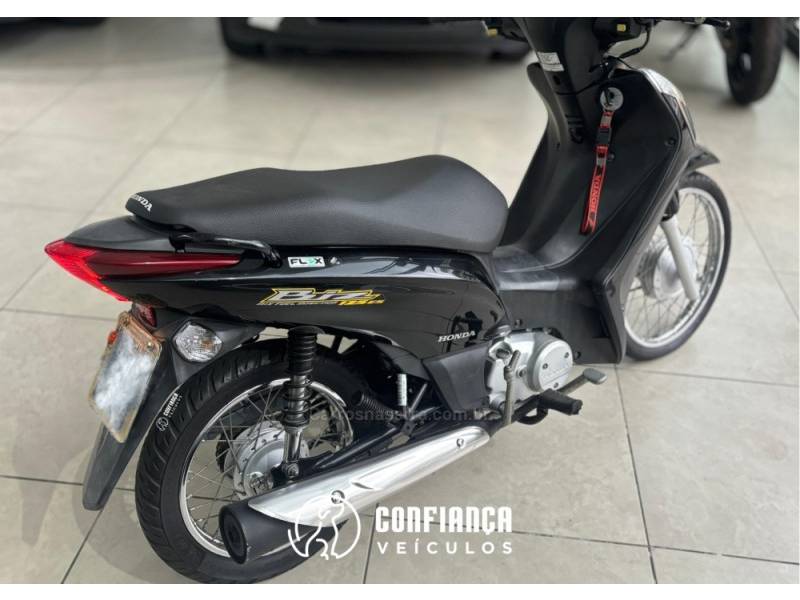 HONDA - BIZ 125 - 2012/2012 - Preta - R$ 10.490,00