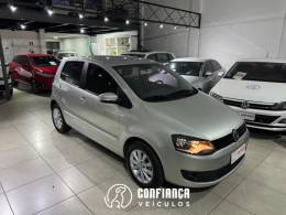 VOLKSWAGEN - FOX - 2010/2010 - Bege - R$ 36.900,00