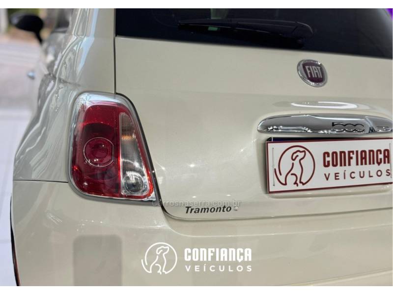 FIAT - 500 - 2011/2012 - Branca - R$ 44.900,00