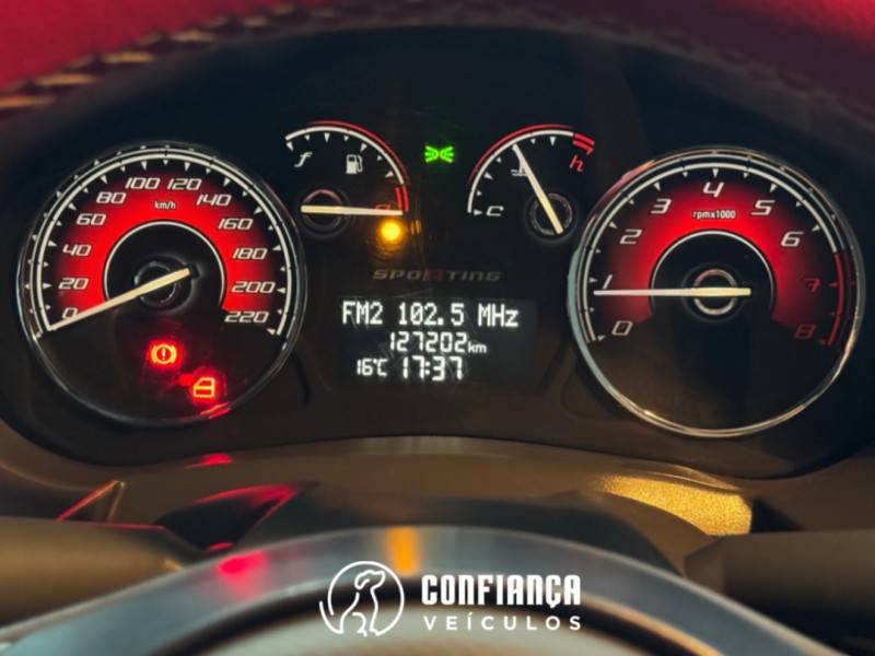 FIAT - PALIO - 2013/2013 - Branca - R$ 42.900,00