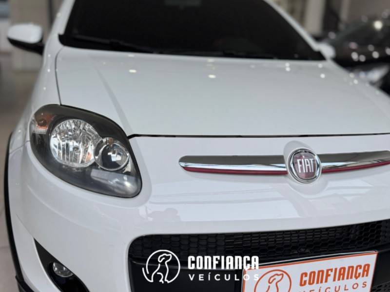 FIAT - PALIO - 2013/2013 - Branca - R$ 42.900,00