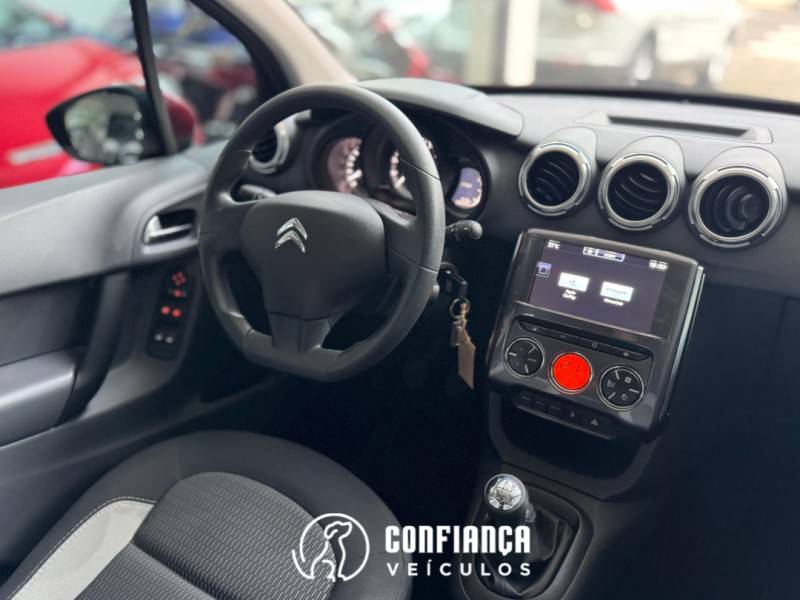 CITROËN - C3 - 2016/2017 - Vermelha - R$ 53.900,00