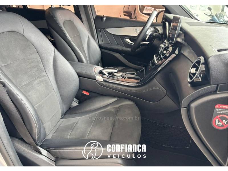 MERCEDES-BENZ - GLC 250 - 2016/2017 - Prata - R$ 209.900,00