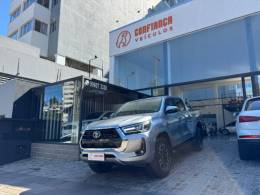TOYOTA - HILUX - 2021/2021 - Prata - R$ 249.900,00
