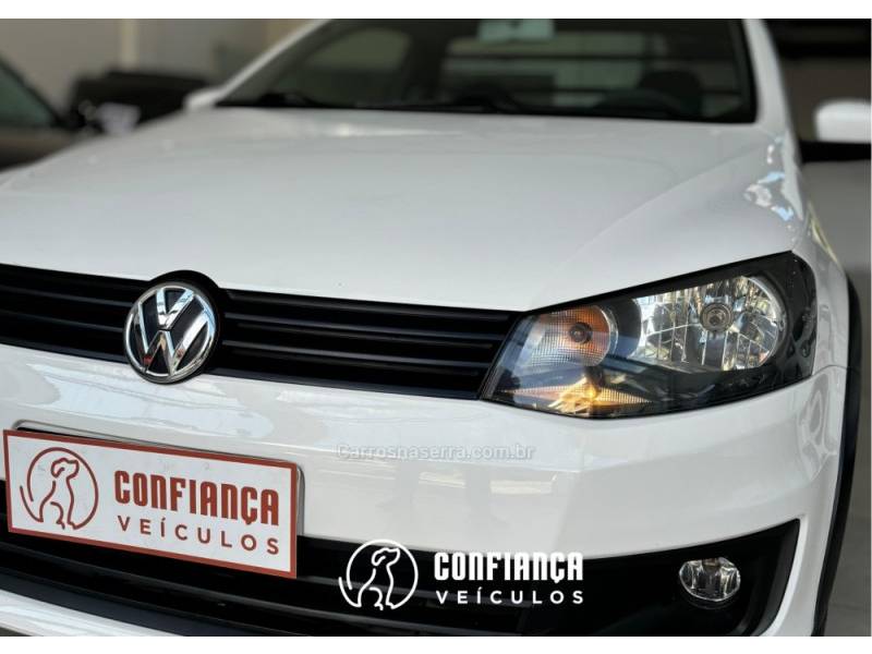 VOLKSWAGEN - SAVEIRO - 2015/2016 - Branca - R$ 46.900,00