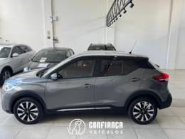 NISSAN - KICKS - 2016/2017 - Cinza - R$ 83.900,00