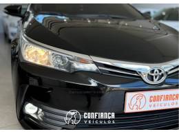 TOYOTA - COROLLA - 2018/2019 - Preta - R$ 112.900,00