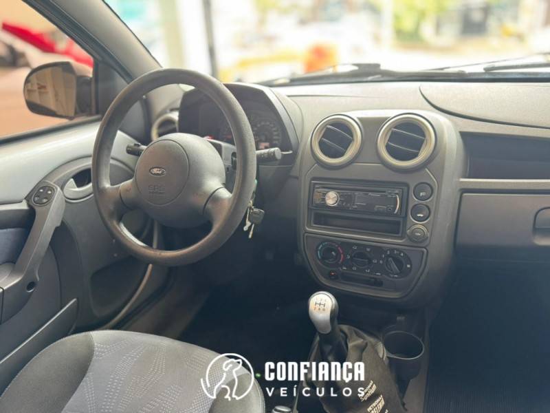 FORD - KA - 2012/2012 - Prata - R$ 30.900,00