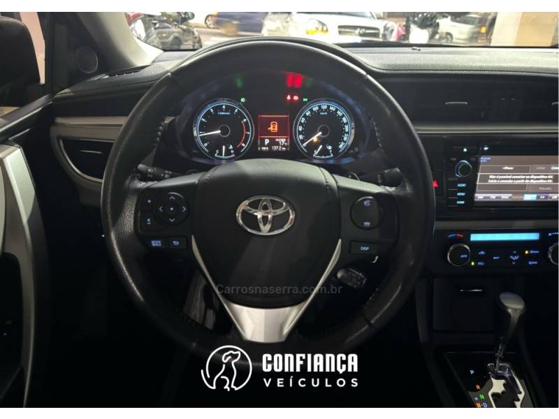 TOYOTA - COROLLA - 2016/2016 - Preta - R$ 87.900,00