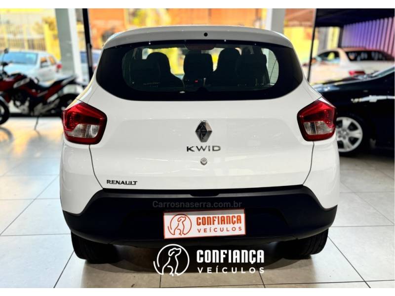 RENAULT - KWID - 2019/2020 - Branca - R$ 39.900,00