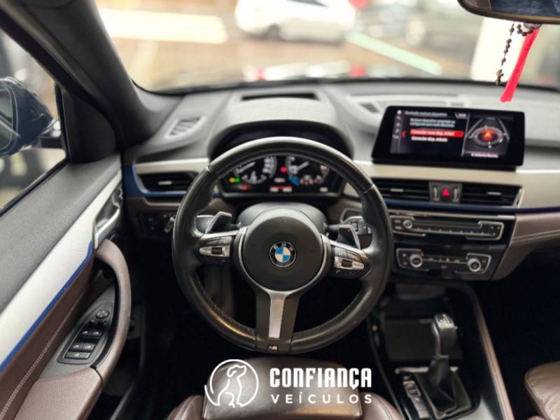 BMW - X1 - 2020/2021 - Preta - R$ 194.900,00