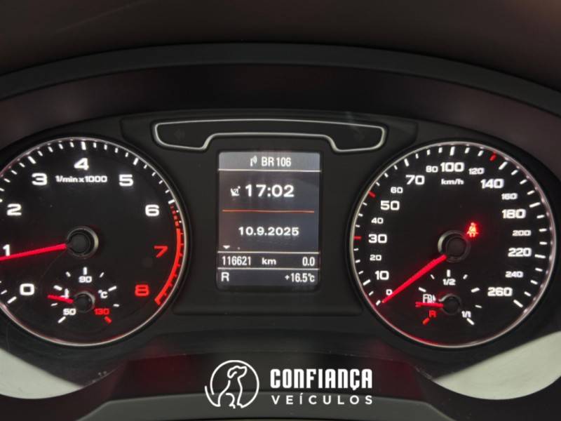 AUDI - Q3 - 2014/2015 - Preta - R$ 89.900,00