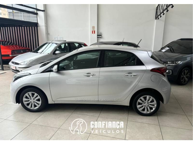 HYUNDAI - HB20S - 2019/2019 - Prata - R$ 60.900,00