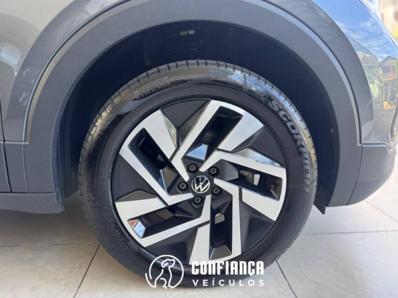VOLKSWAGEN - T-CROSS - 2024/2025 - Cinza - R$ 149.900,00