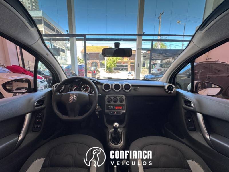 CITROËN - C3 - 2014/2015 - Branca - R$ 44.900,00