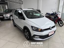 VOLKSWAGEN - FOX - 2021/2022 - Branca - R$ 74.900,00