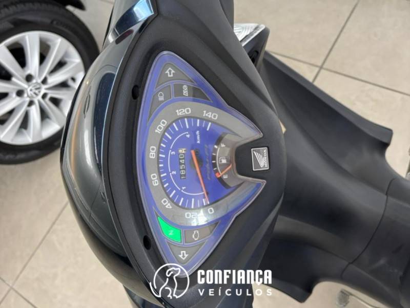 HONDA - BIZ 125 - 2011/2011 - Preta - R$ 10.900,00