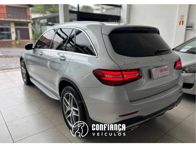 MERCEDES-BENZ - GLC 250 - 2016/2017 - Prata - R$ 209.900,00