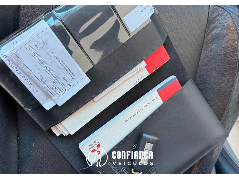 MITSUBISHI - ASX - 2013/2014 - Prata - R$ 73.900,00