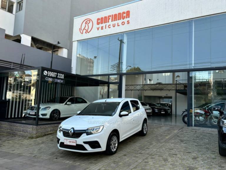 RENAULT - SANDERO - 2019/2020 - Branca - R$ 50.900,00