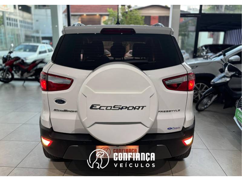 FORD - ECOSPORT - 2017/2018 - Branca - R$ 74.900,00
