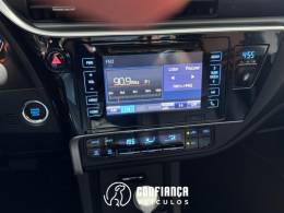 TOYOTA - COROLLA - 2018/2019 - Branca - R$ 108.900,00