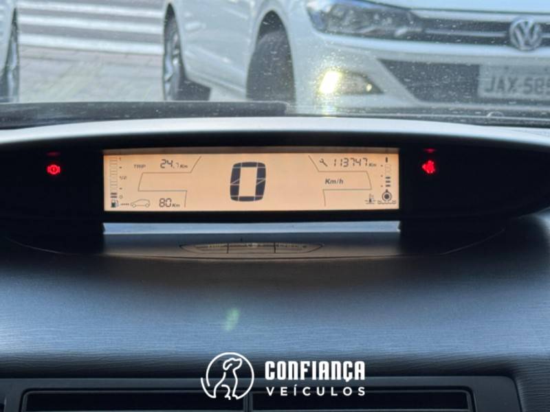 CITROËN - C4 - 2013/2014 - Branca - R$ 39.900,00