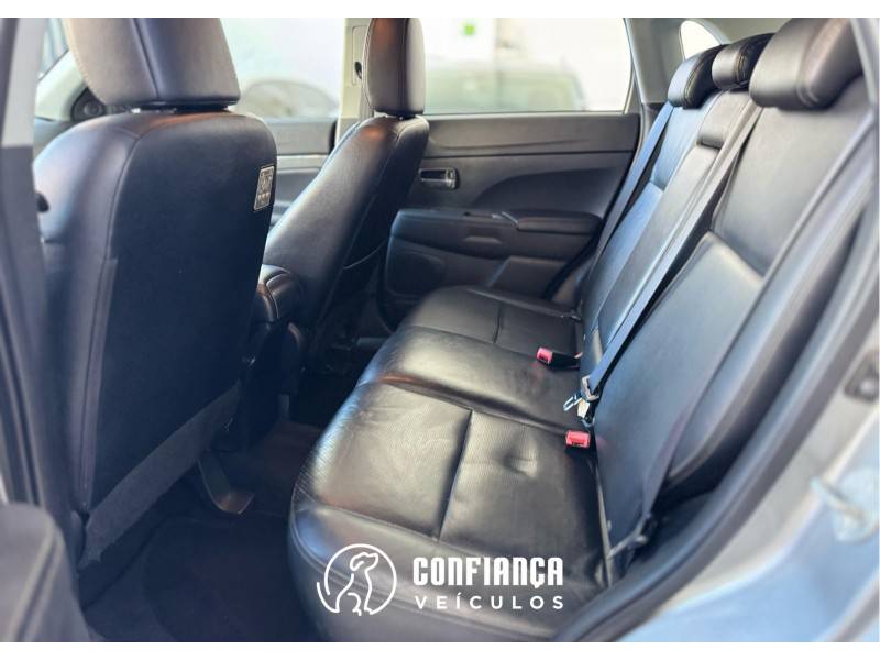 MITSUBISHI - ASX - 2013/2014 - Prata - R$ 73.900,00