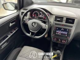 VOLKSWAGEN - FOX - 2021/2022 - Branca - R$ 74.900,00
