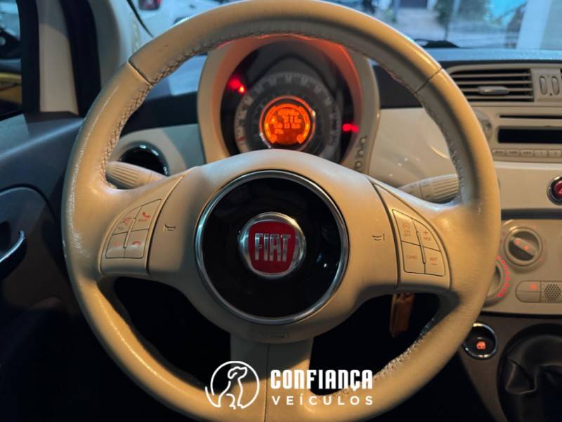 FIAT - 500 - 2012/2013 - Branca - R$ 46.900,00