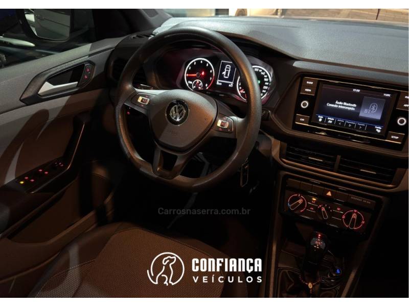 VOLKSWAGEN - T-CROSS - 2021/2021 - Prata - R$ 98.900,00