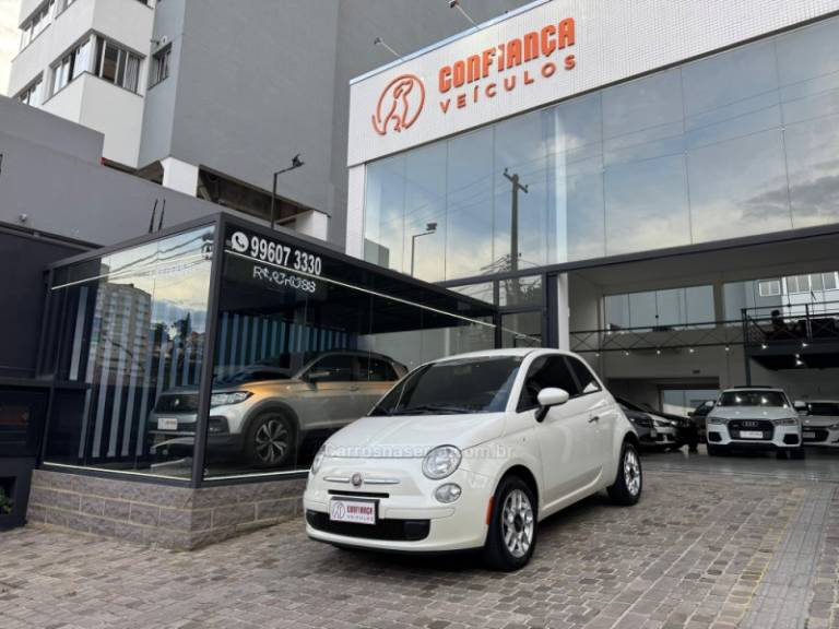 FIAT - 500 - 2011/2012 - Branca - R$ 44.900,00