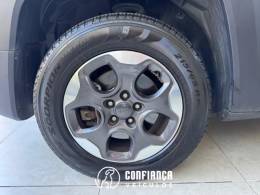 JEEP - RENEGADE - 2015/2016 - Branca - R$ 79.900,00