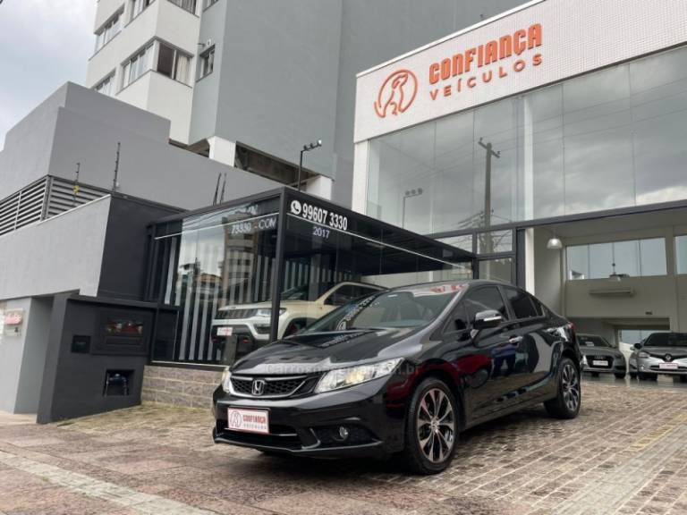 HONDA - CIVIC - 2014/2015 - Preta - R$ 72.900,00