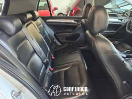 VOLKSWAGEN - GOLF - 2015/2015 - Prata - R$ 76.900,00