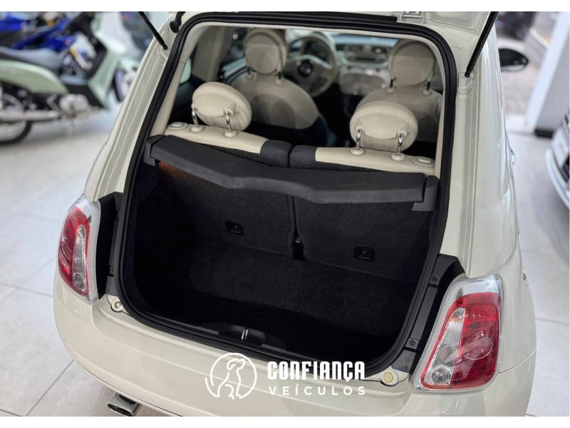 FIAT - 500 - 2011/2012 - Branca - R$ 44.900,00
