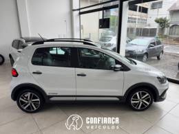 VOLKSWAGEN - FOX - 2021/2022 - Branca - R$ 74.900,00
