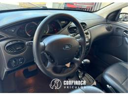 FORD - FOCUS - 2005/2005 - Prata - R$ 26.900,00