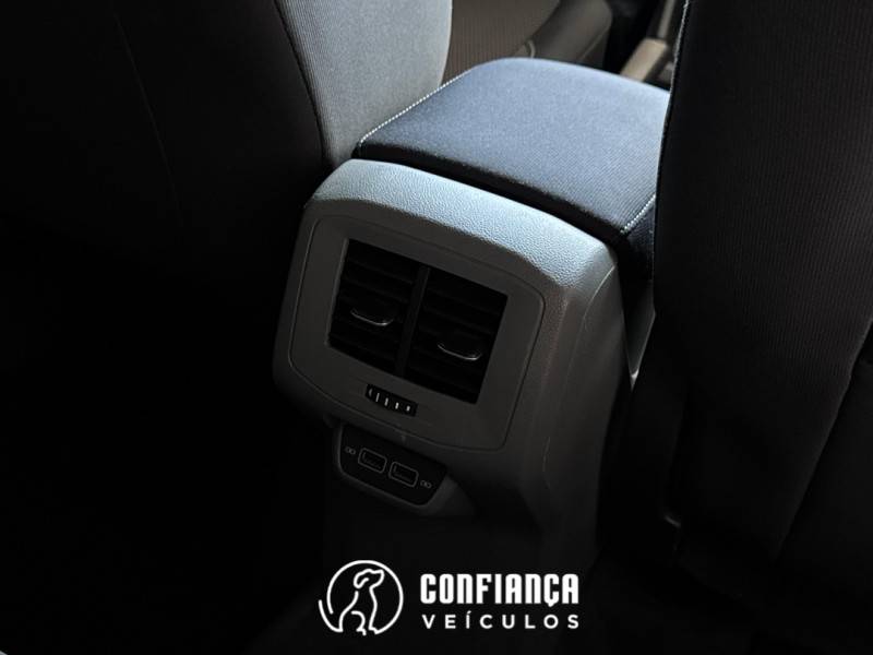 VOLKSWAGEN - T-CROSS - 2020/2020 - Preta - R$ 88.900,00