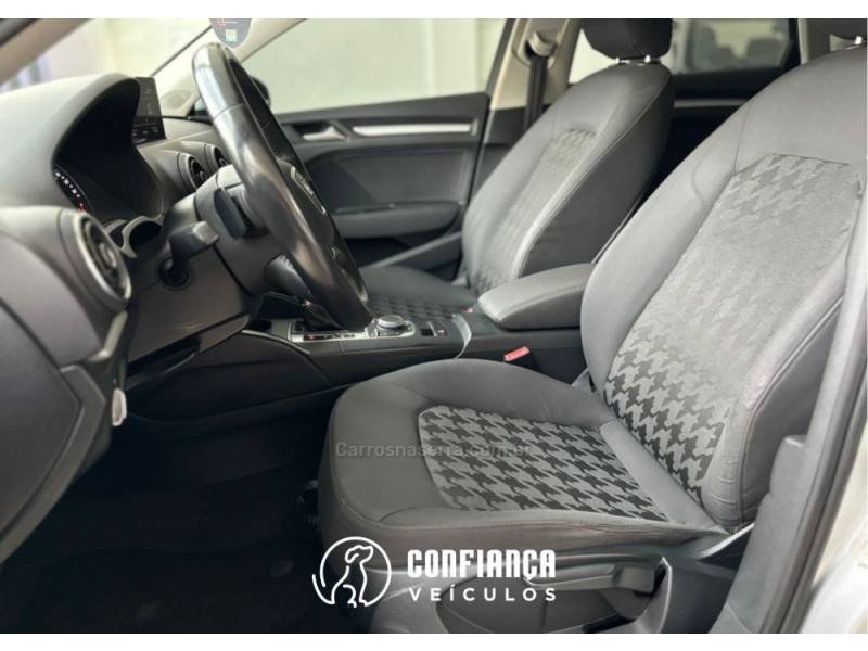 AUDI - A3 - 2014/2014 - Prata - R$ 74.900,00