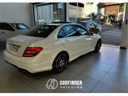 MERCEDES-BENZ - C 250 - 2013/2014 - Branca - R$ 99.900,00