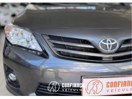 TOYOTA - COROLLA - 2011/2012 - Cinza - R$ 64.900,00